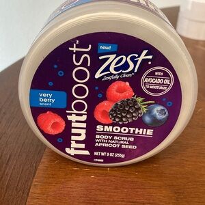 Zest Fruitboost Smoothie Body Scrub